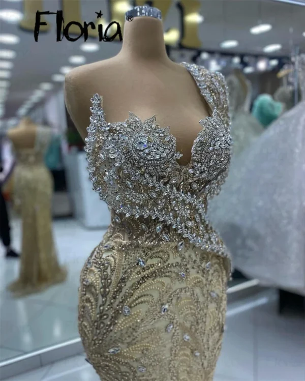 Gold Wedding Dresses: Sparkling Mermaid Cocktail, Sweetheart Neck Gown